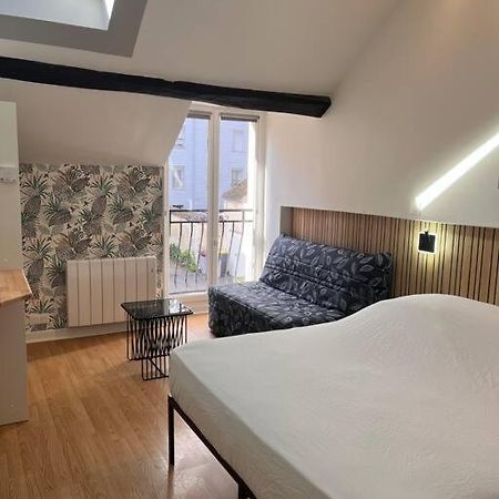 Studio Duplex Hypercentre Au Calme Avec Parking Fontainebleau Luaran gambar
