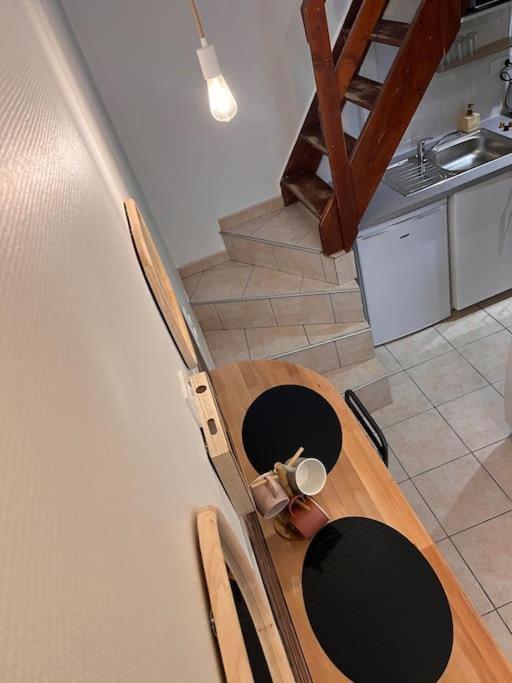 Studio Duplex Hypercentre Au Calme Avec Parking Fontainebleau Luaran gambar