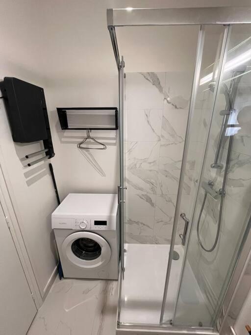 Studio Duplex Hypercentre Au Calme Avec Parking Fontainebleau Luaran gambar